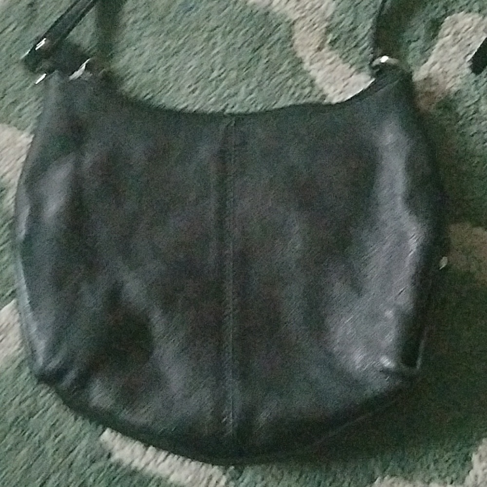 💋SOLD COACH Black Leather Crossbody Bag - Picture 4 of 5